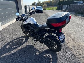 Triumph Tiger 800 - 5