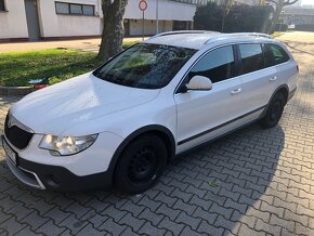 Škoda Superb Combi TDI DSG - 5