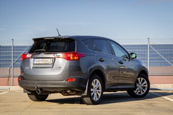 Toyota RAV4 2.2l D-CAT 150 Premium A/T - 5