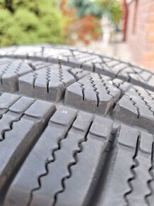 Zimne 215/65 R16C na VW T5 T6 Transporter - 5