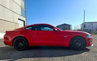 Ford Mustang GT 5.0 V8 - 5