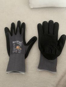 Pracovne rukavice MaxiFlex - 5