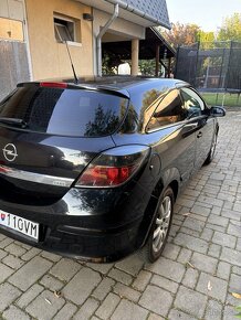 Opel astra GTC - 5