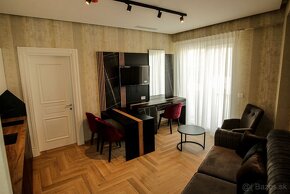 LUXUSNÉ APARTMÁNOVÉ POSCHODIE V ALBÁNSKU - 5