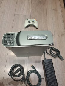 Microsoft Xbox360 funkčný - 5