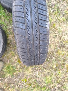 Gumy (letné) Barum 175/70 R13 + disky - 5