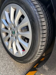 225/45 R17 - 5