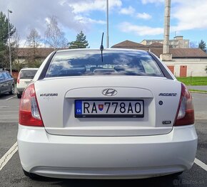 Hyundai Accent - 5