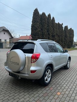 Toyota Rav4 D-CAT 2.2D 4x4 = Uzávierka, 130kW Top Stav = - 5