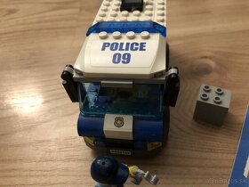 Lego CITY 60142 - Policajná naháňačka - lúpež - 5