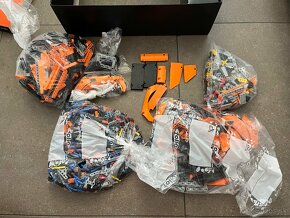 LEGO TECHNIC 42056 Porsche 911 GT3 RS - Z VÝSTAVKY - 5