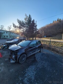 Renault Clio III 1.2 iba v celku - 5