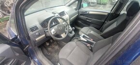 Lacno rozpredám Opel Zafira 2009-2014 na náhradné diely - 5