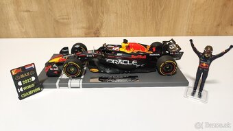 Max Verstappen 1:18 + Figurka + podpis karta - 5