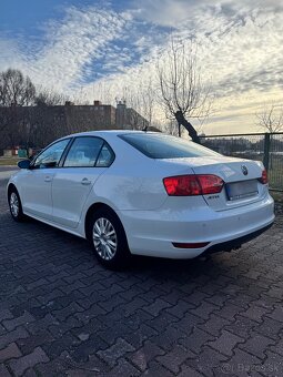 Volkswagen Jetta 1.6TDI - 5