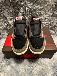 Jordan 1 Low Travis Scott Mocha - 5