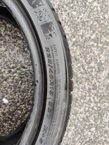 Zimné pneumatiky 225/40 R19 - 5