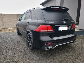 Mercedes 63s AMG - 5