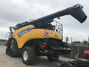 Obilný kombajn NEW HOLLAND CR 9080 ST - 5