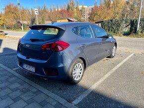 Predám KIA Cee’d 1.4 CRDi WGT Silver - 5