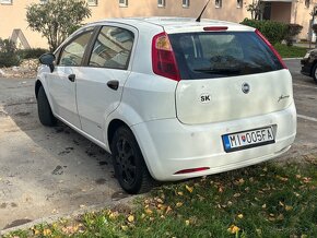 Predám Fiat punto 1.2 44kw benzín - 5