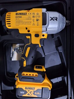 Aku Dewalt - 5