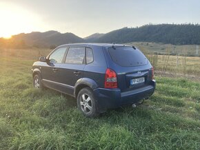 Hyundai Tucson 2.0 4x4 MT - 5