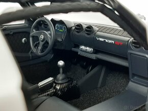 1:18 - Hennessey Venom GT Spyder (2010) - AUTOart - 1:18 - 5