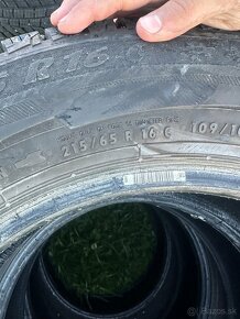 Predam zimne 215/65 R16C pneumatiky - 5