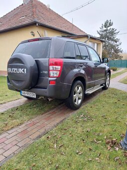 Suzuki Grand Vitara 2.4 - 5