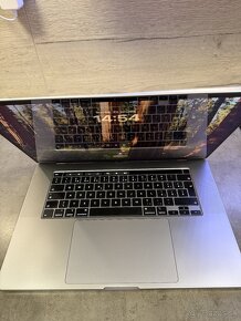 Apple MacBook Pro 16" 2019 Space Gray - 5