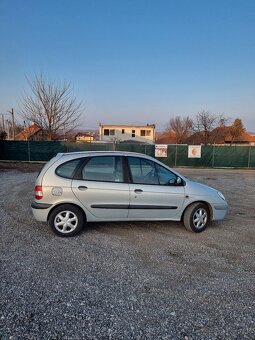 Renault Megane Scenic 1.6 16V - 5