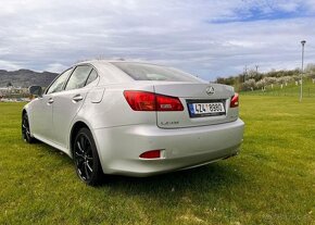 Lexus IS IS 220d 130KW,EXCLUSIVE,KUZE nafta manuál 130 kw - 5