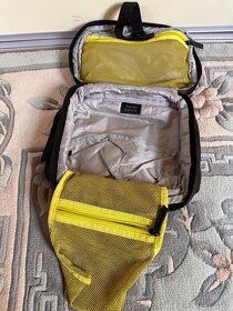 Crumpler trak jack toiletry kit čierna - 5