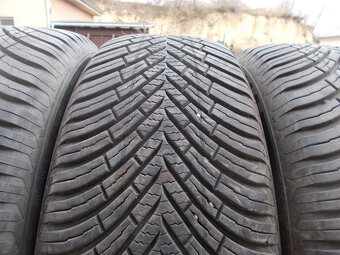 Pneumatiky Vredestein 205/60R16 XL celoročné 4ks - 5