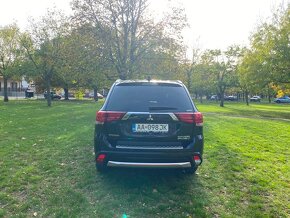 Mitsubishi Outlander 2.0 PHEV AT Instyle 4WD, 49.600 km - 5