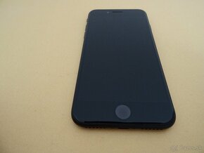 iPhone SE 2020 64GB - ZÁRUKA 1 ROK - DOBRÝ STAV - 5