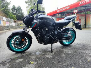 Yamaha mt 07 - 5