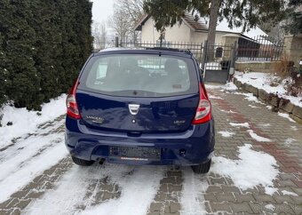 Dacia Sandero 1,2i/16V klima , 1 Majitel benzín manuál 55 kw - 5