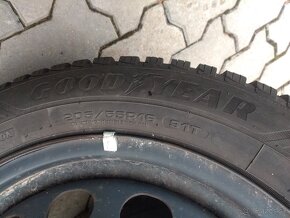 • "16 plechové disky 5x112 + zimné pneu 205/55 R16 • - 5