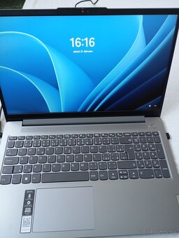 lenovo ideapad slim 3 15IAN8 - 5