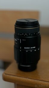 Sigma 70-300mm 1:4-5.6 APO Macro pre Pentax - 5