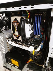 PC i5 2500k 3,30 GHz/ Nvidia gtx 1060 / 16GB DDR3 - 5