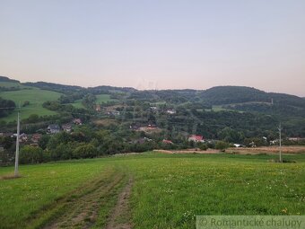 Stavebný pozemok s krásnym výhľadom nad obcou Zubák - 5