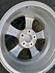 Alu sada=5x114,3=orig.HYUNDAI=s pneu i bez=215/70 R16 - 5