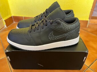 Nike Jordan 1 Low - Black Elephant Limited NOVÉ - 5