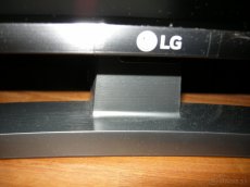LG 55UM7660PLA   zdroj  z LCD TV - 5