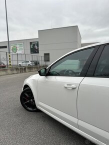 Škoda Octavia  2.0 TDI RS DSG - 5