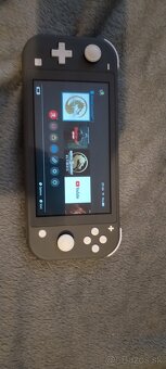 Nintendo switch lite - 5