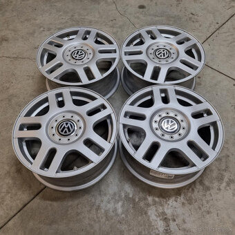 Kvalitné Volkswagen disky 5x100 R16 ET42 - 5